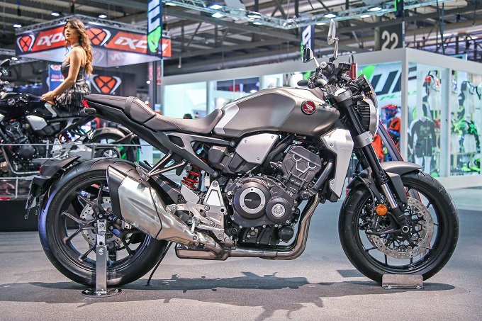 Retro And Super Naked Bike Honda Cb1000r 2018